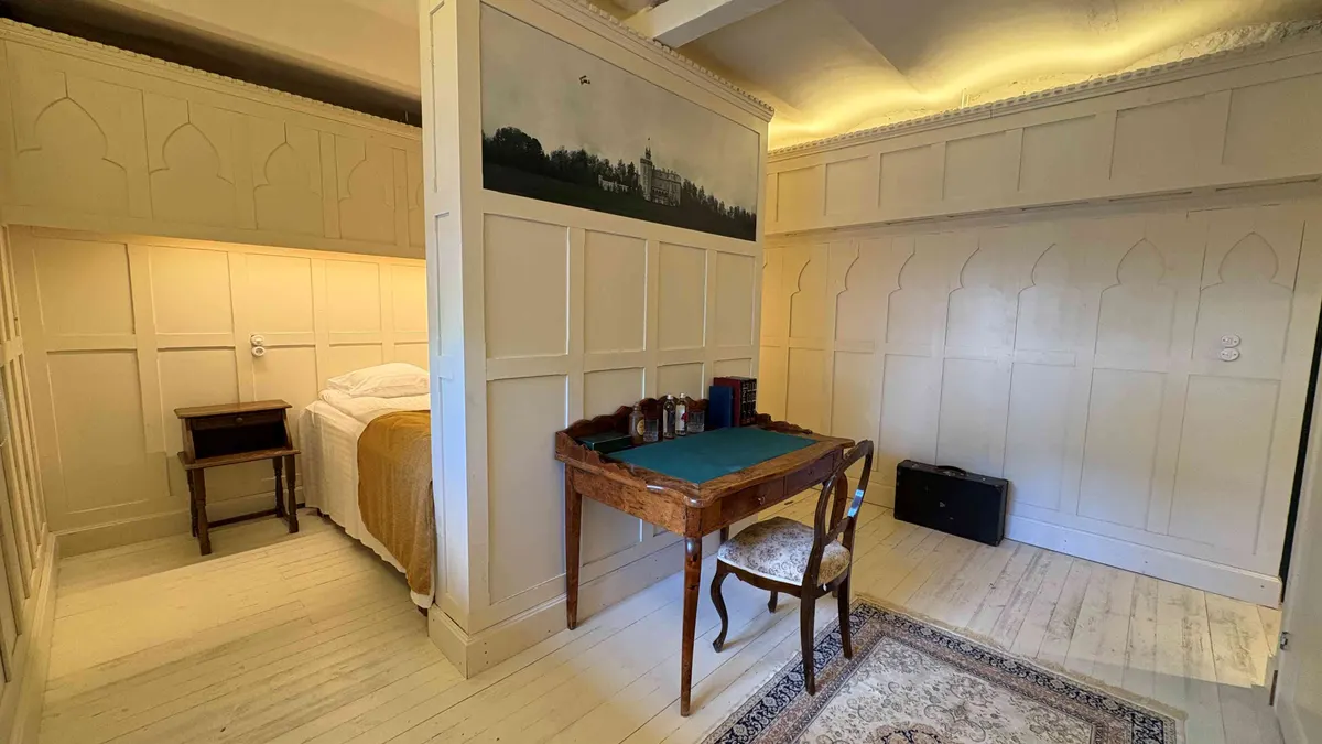 Pastor guest room