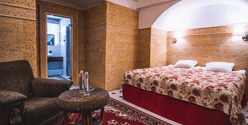 Chancellor guest room
